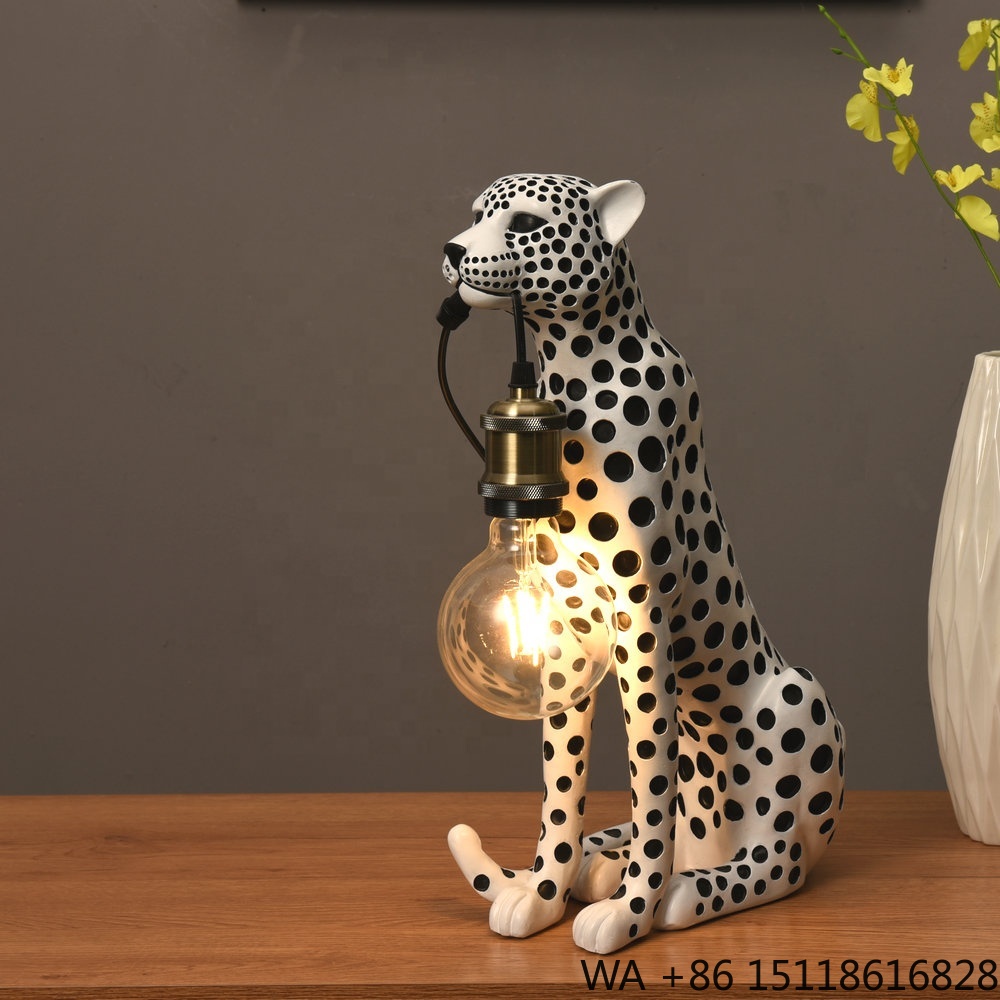 Escultura de Resina de Leopard - Resin Art Table avaliação e preço